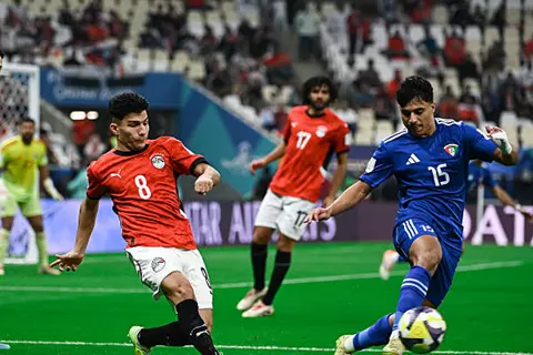 بعد 4 دقائق.. إسلام عيسى يسجل أول أهدافه مع منتخب مصر أمام السعودية